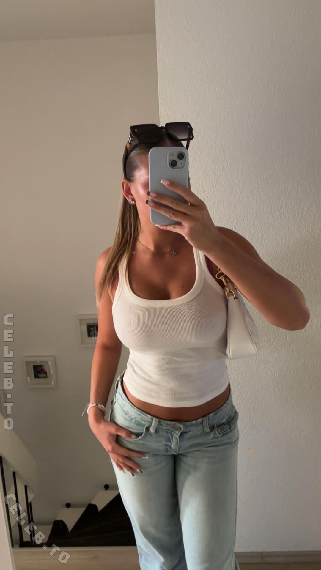 02.queenice nude photo 2