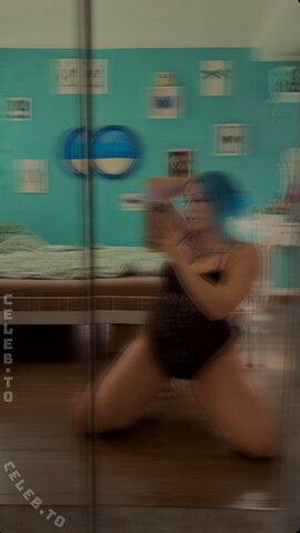 0nixchan nude photo 24