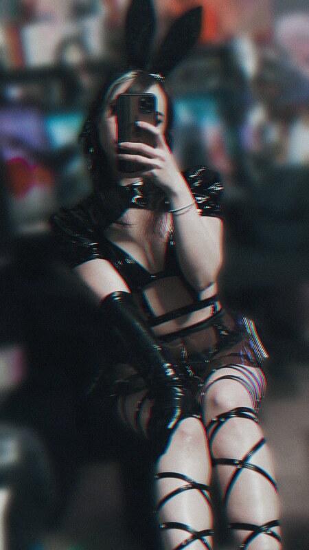 0ofdaddi nude photo 1