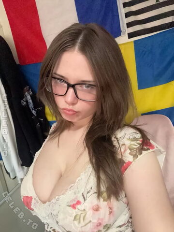 1nsah3 nude photo 6