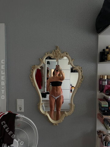 1tskimmyxo nude photo 70