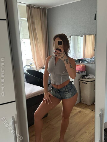 1tskimmyxo nude photo 54