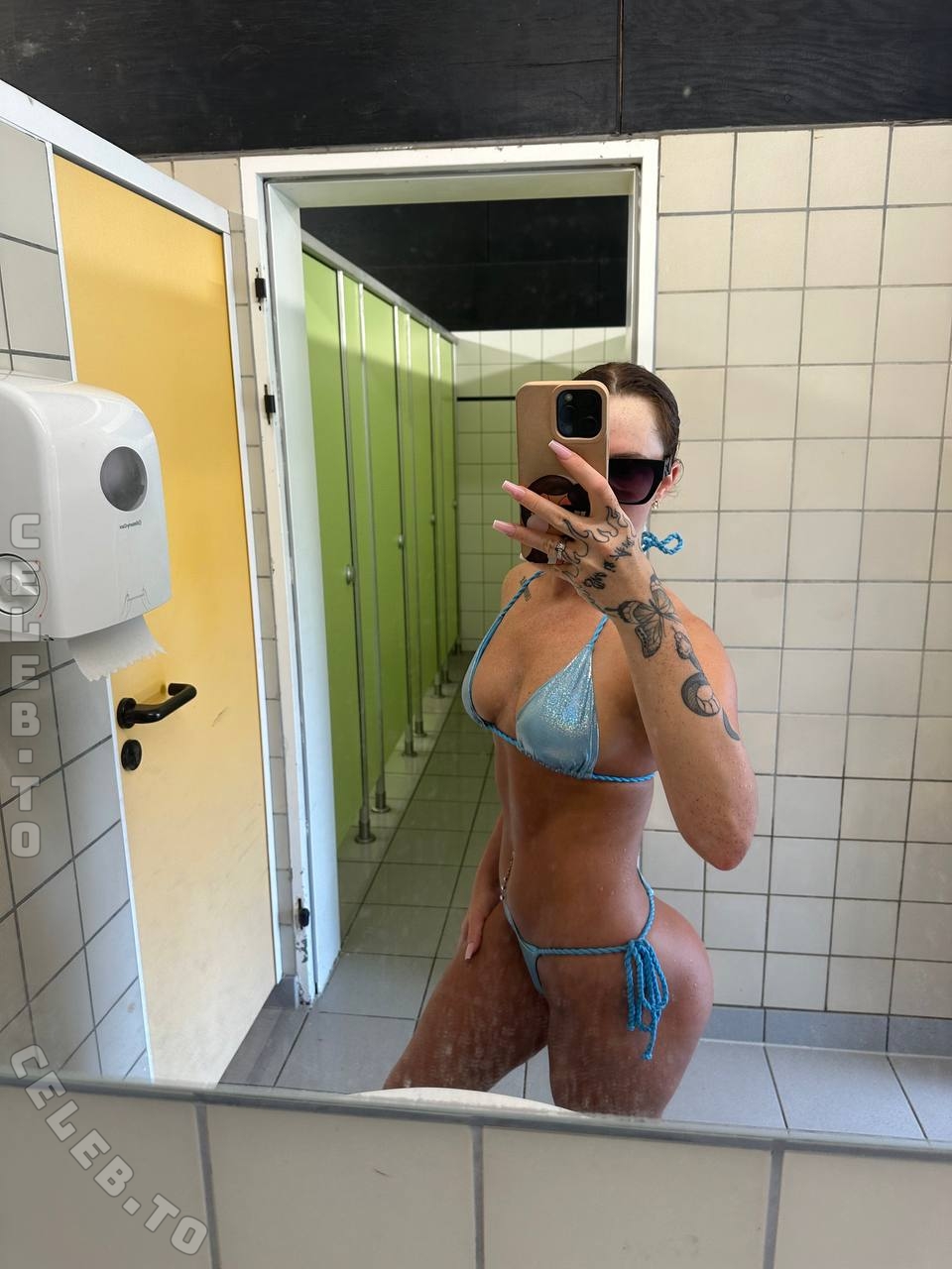 1tskimmyxo nude photo 7