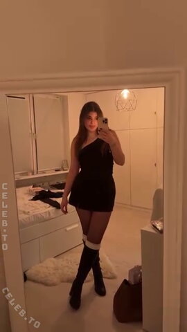 26jarla nude photo 14