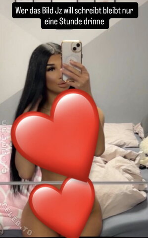 28.leyla nude photo 24
