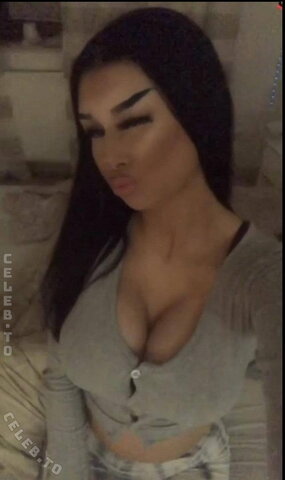 28.leyla nude photo 20