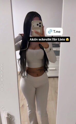 28.leyla nude photo 12