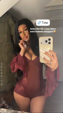 28.leyla nude photo 8