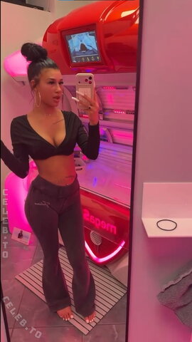 28.leyla nude photo 6