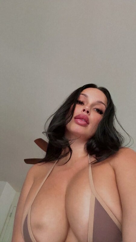 2muchsum nude photo 8