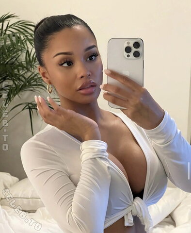 3gisi nude photo 14