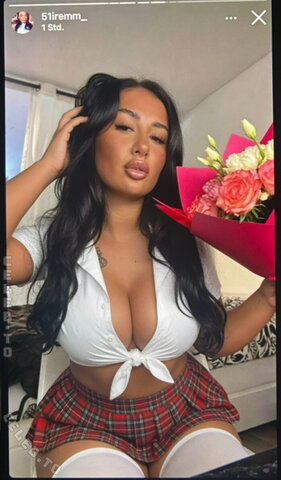 51iremm nude photo 1