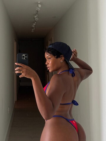 6ourt nude photo 45