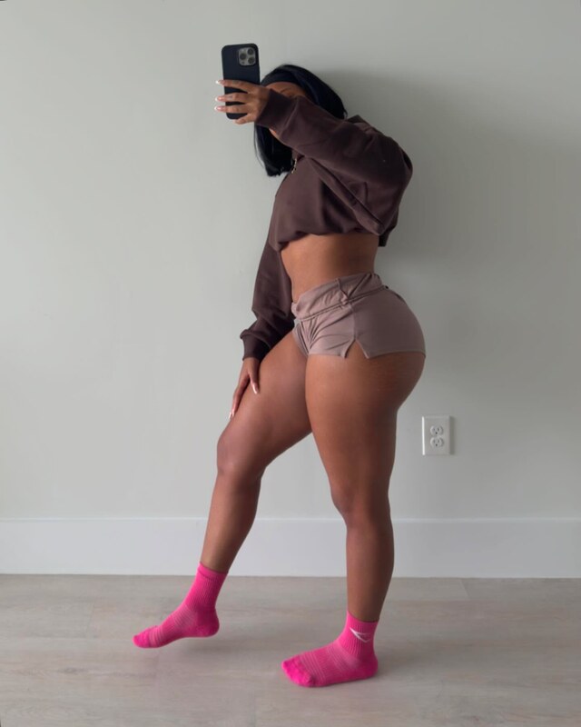 6ourt nude photo 48