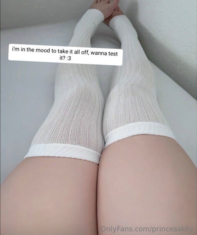 777khy nude photo 1