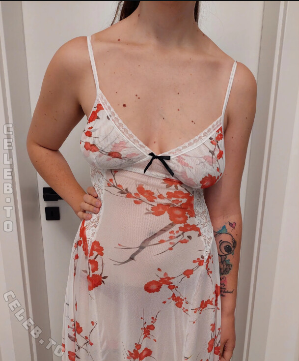96ti.na nude photo 1