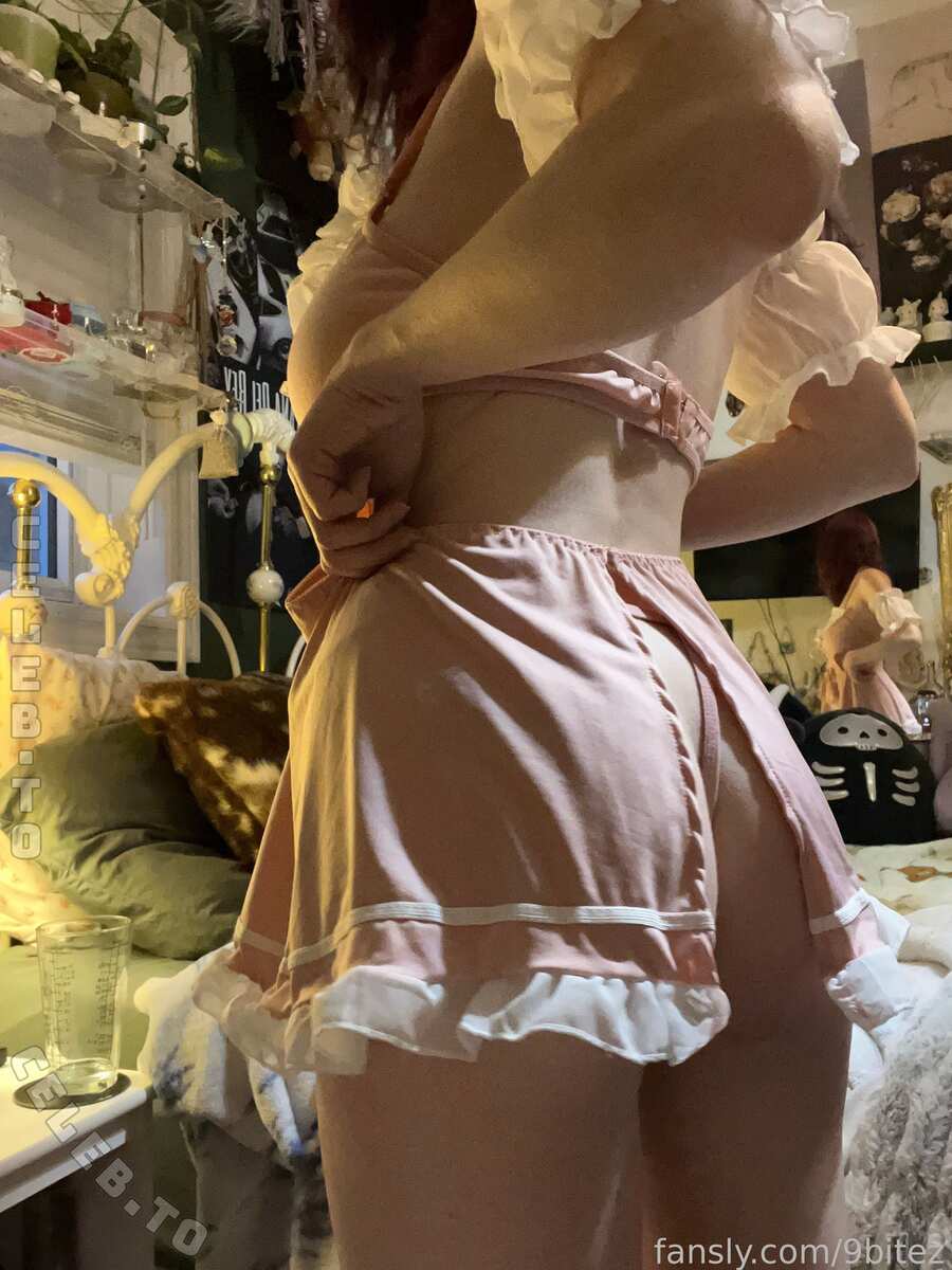 9bitez nude photo 15