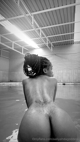aaliyahdagoddess nude photo 24