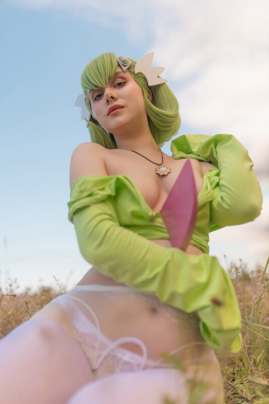 Aava Hime nude photo 4