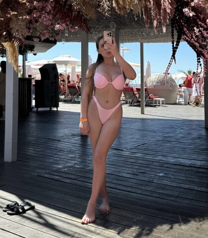 a_baytsim_ nude photo 1