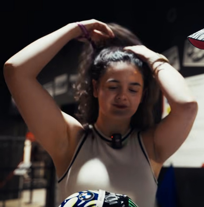 Abbi Pulling nude photo 8