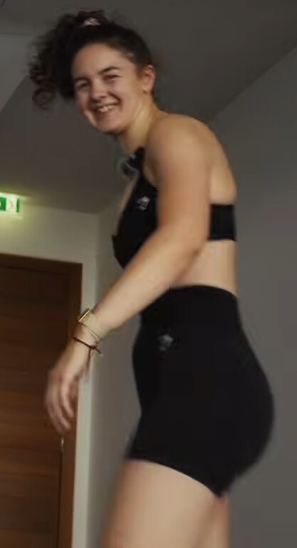 Abbi Pulling nude photo 17
