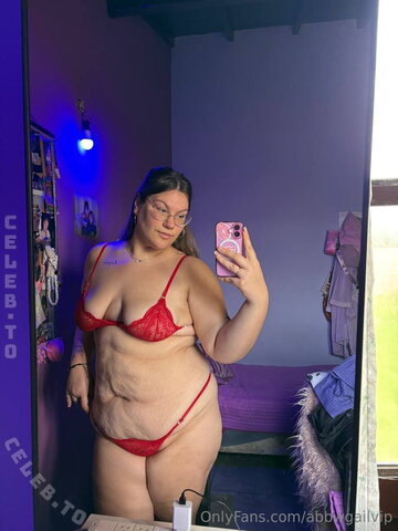 Abbwgail nude photo 6