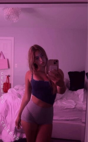 Abby Champlin nude photo 24