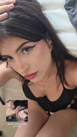 Abbyimu nude photo 9