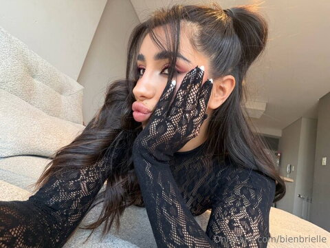 Abellobianc nude photo 24