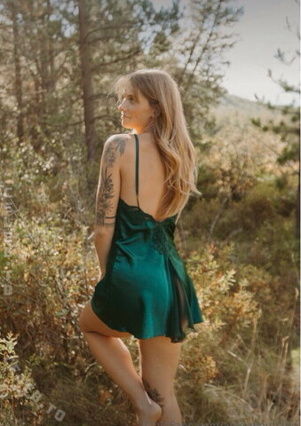 Abigail Martin nude photo 19