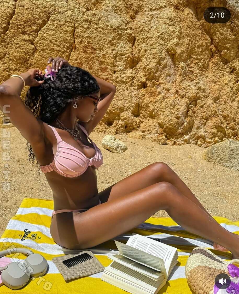 Abigailodm nude photo 6