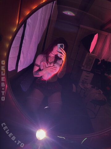 AbiLee nude photo 1