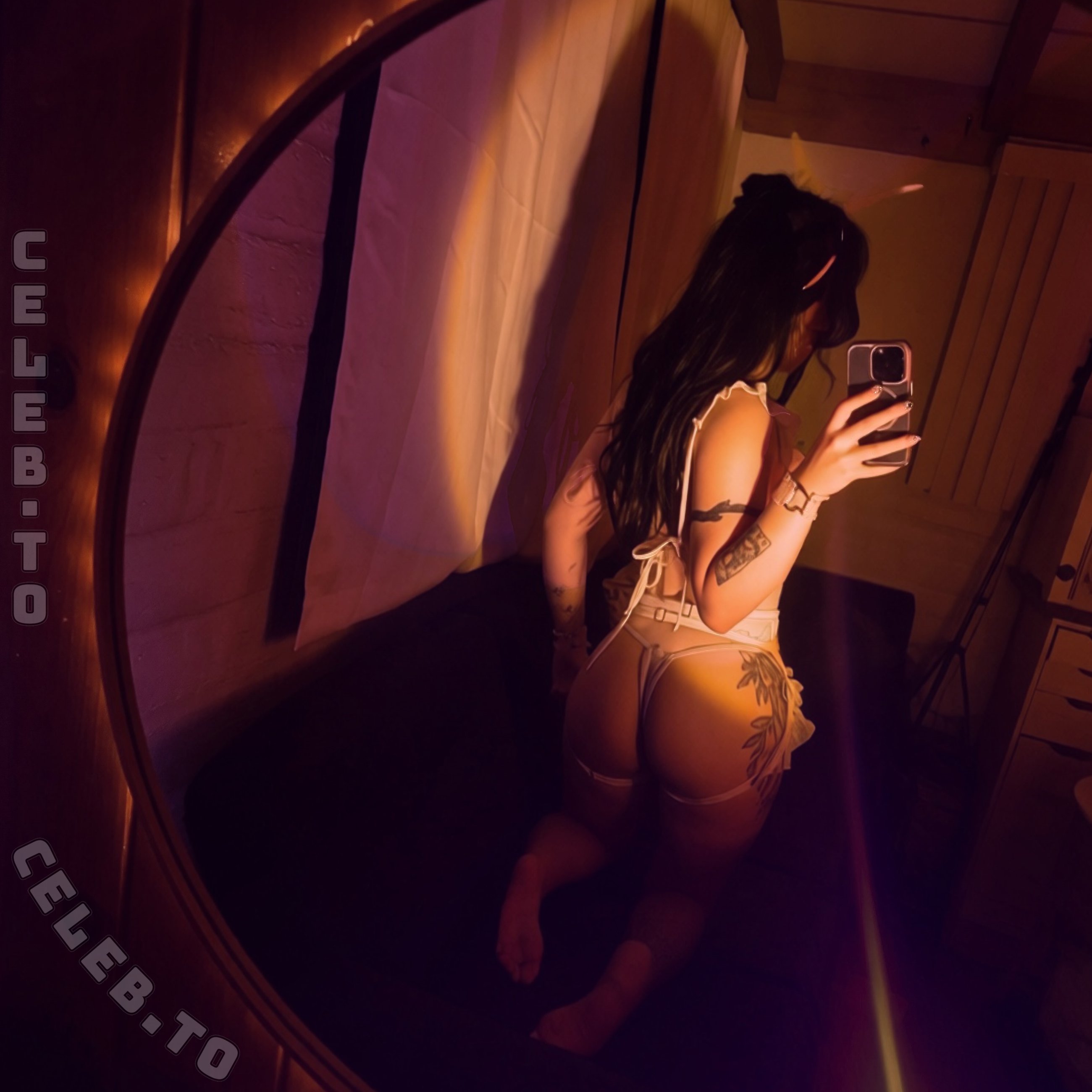 AbiLee nude photo 3