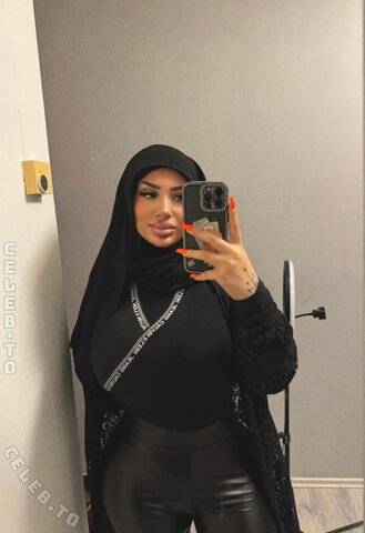 abir.zrk nude photo 17