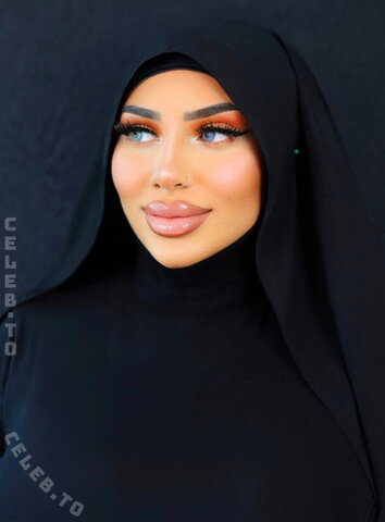 abir.zrk nude photo 15