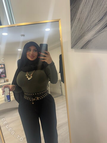 abir.zrk nude photo 8