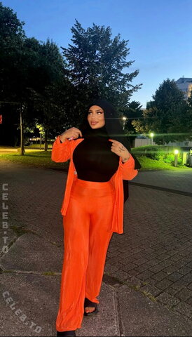 abir.zrk nude photo 8