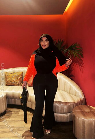 abir.zrk nude photo 6