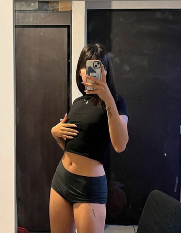 Abisicari nude photo 3