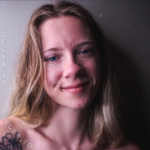 acaciaeileen nude photo 8