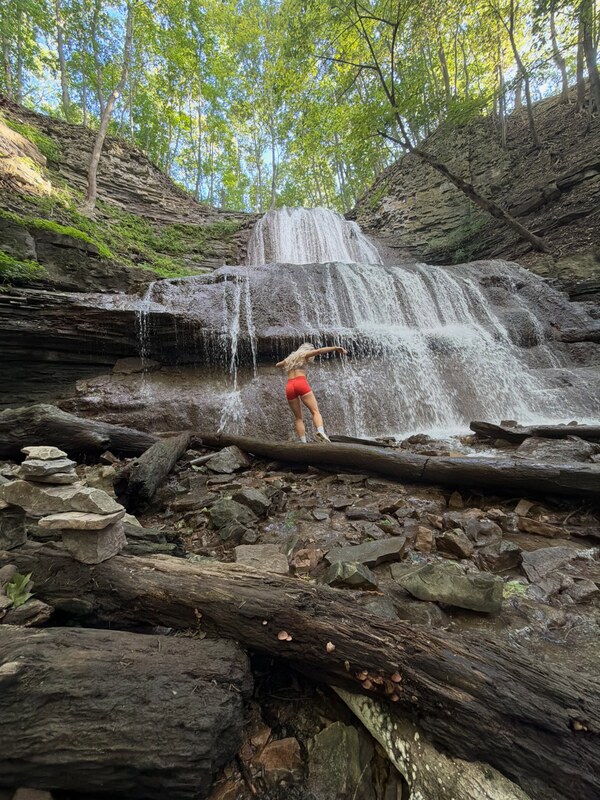 acadia_waters nude photo 21