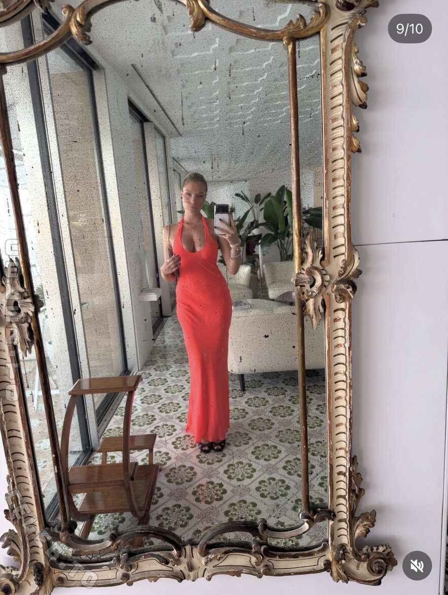 actuallyyhelen nude photo 4