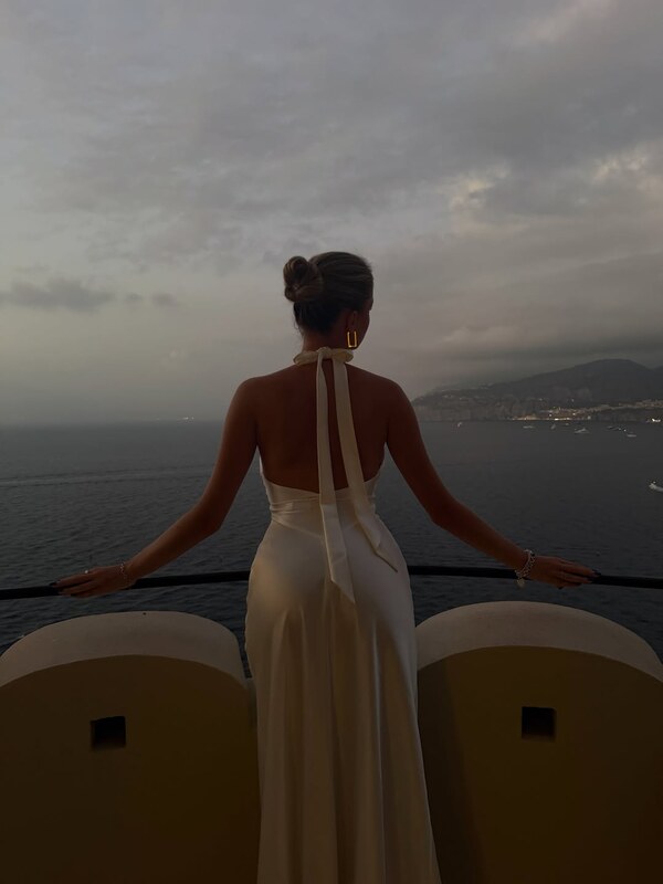 actuallyyhelen nude photo 8