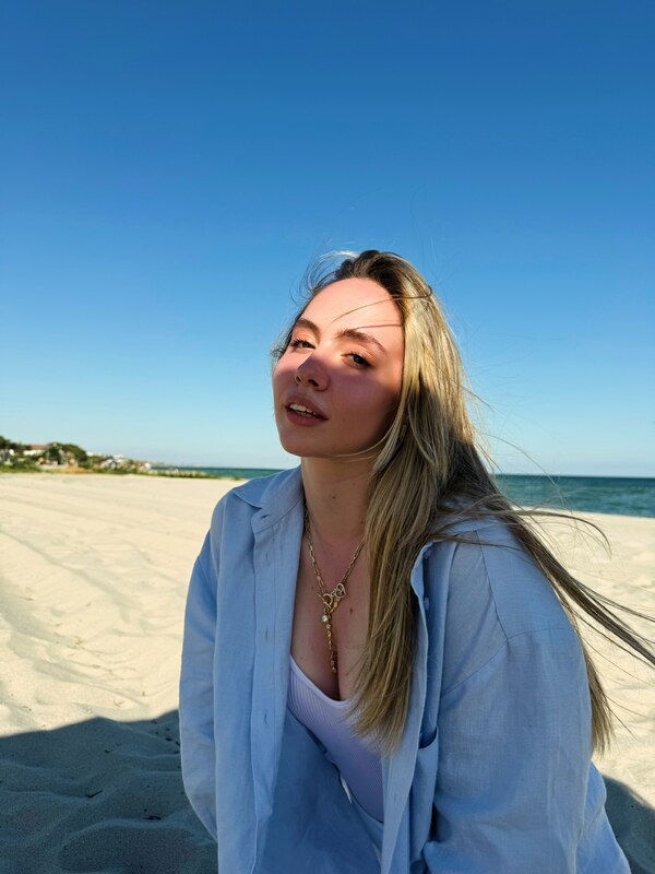 Ada Adanır nude photo 10