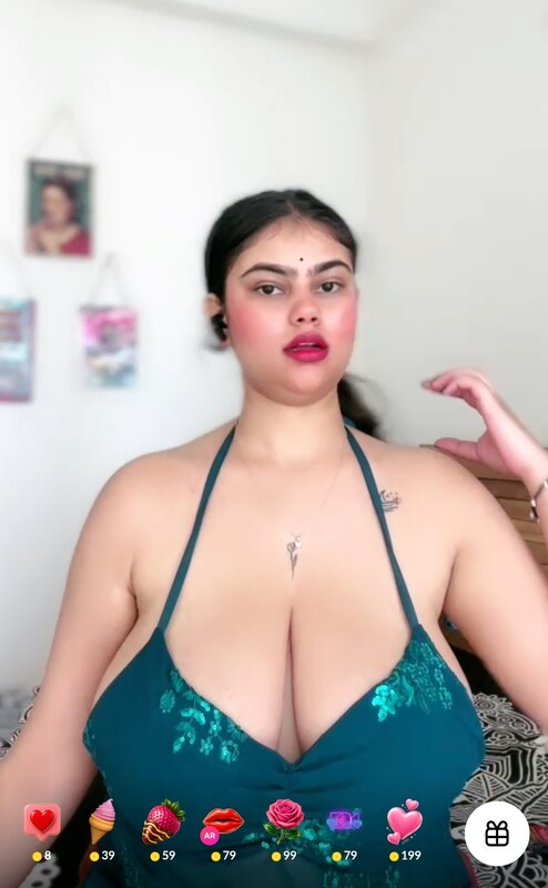 Adaa nude photo 5