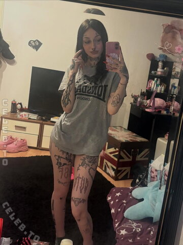 Addyyy.444 nude photo 3