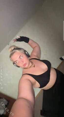 Adelina dalevska nude photo 10