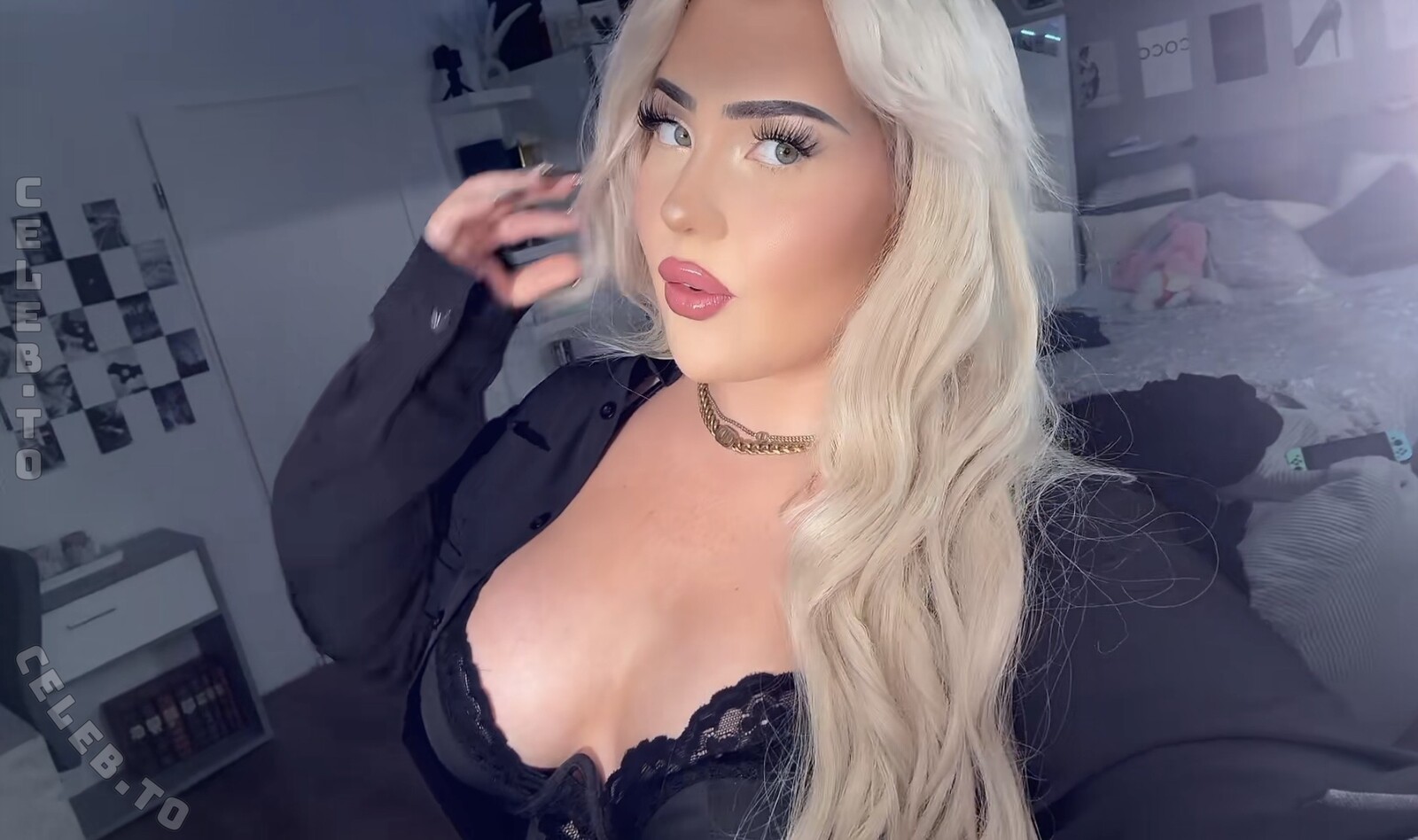 Adelina dalevska nude photo 1