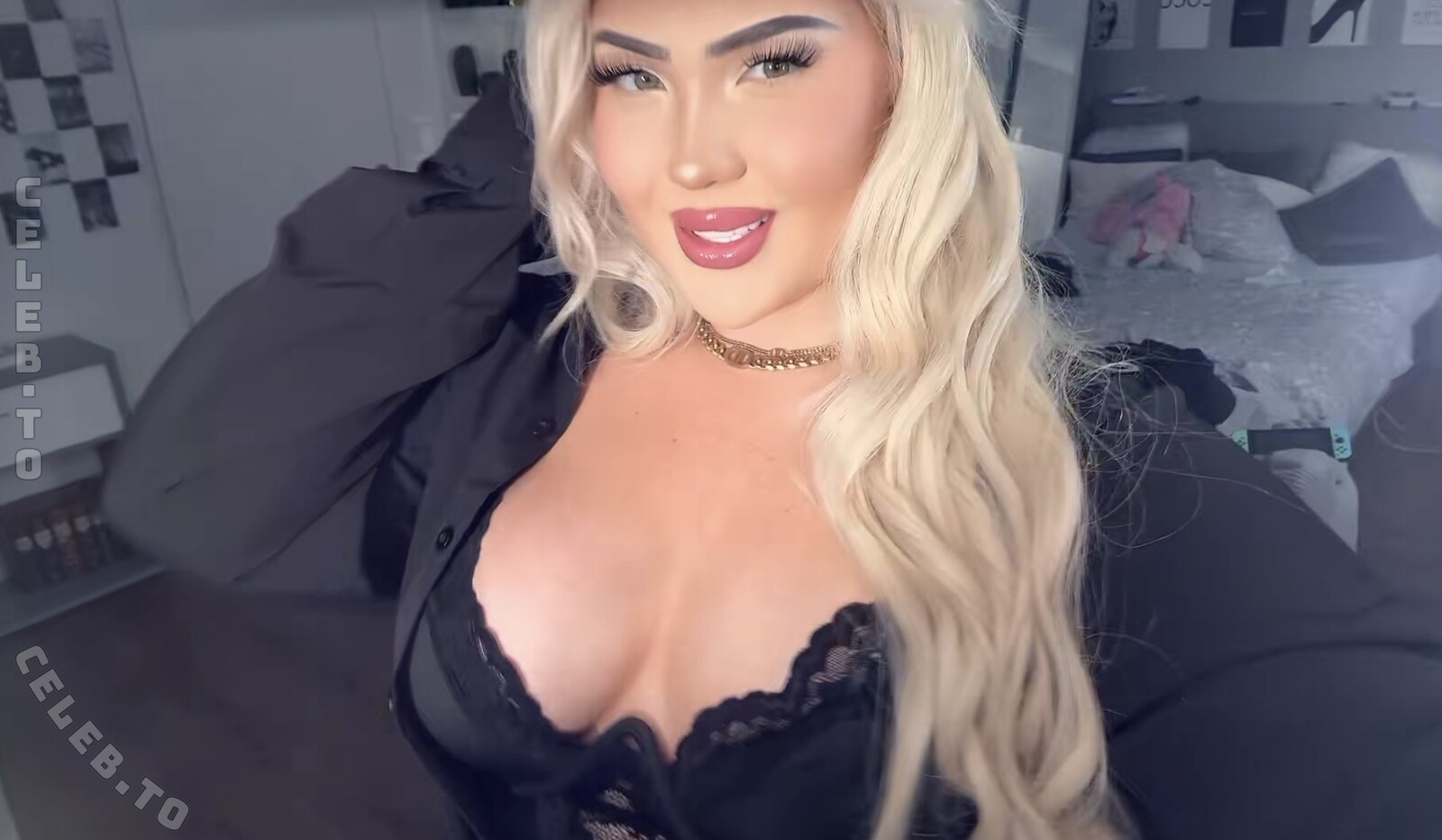 Adelina dalevska nude photo 4